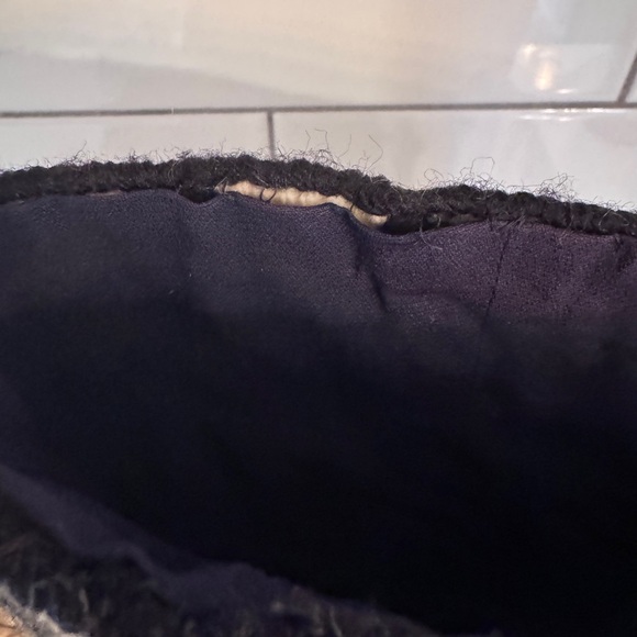 Handcrafted Crochet Tote Bag with Floral and‎ Insect Design - Picture 7 of 8